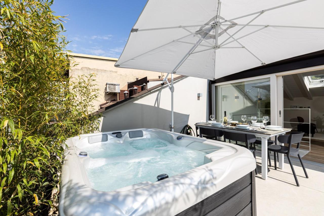 *Villa Olivo*With Private Terrace & Jacuzzi + 3Bedrooms Mailand Exterior foto