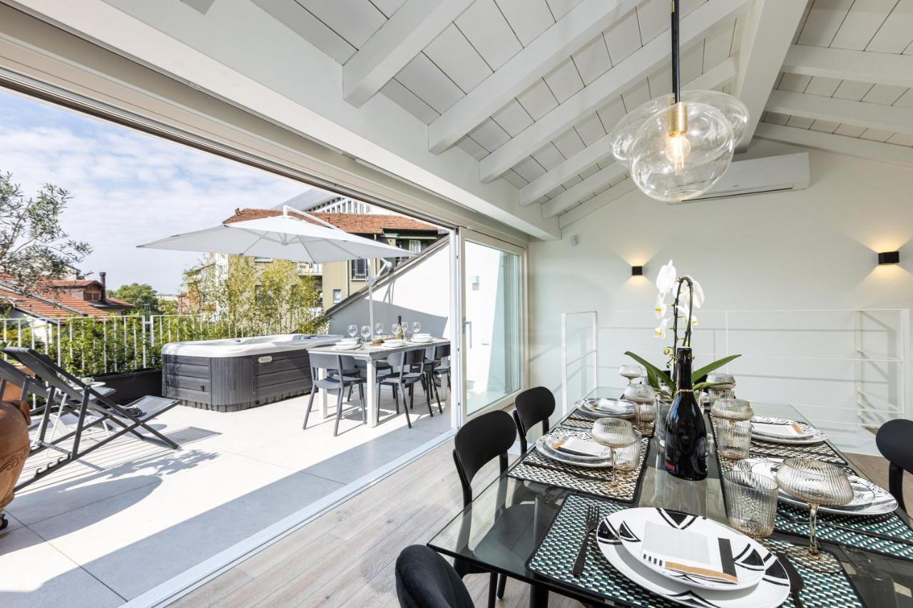*Villa Olivo*With Private Terrace & Jacuzzi + 3Bedrooms Mailand Exterior foto